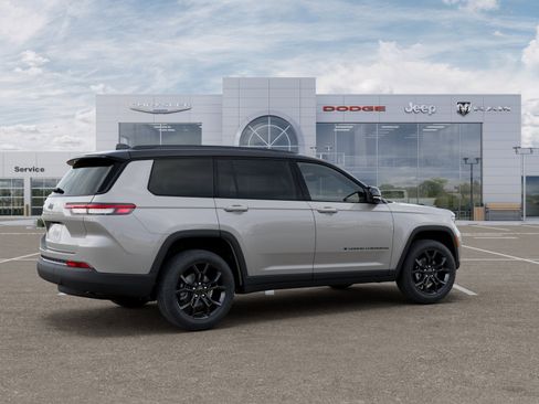 New 2025 Jeep Grand Cherokee L Limited w/ Trailer Tow Package image 35