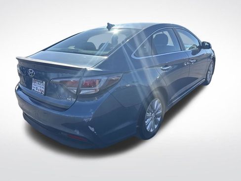 Used 2016 Hyundai Sonata SE image 3