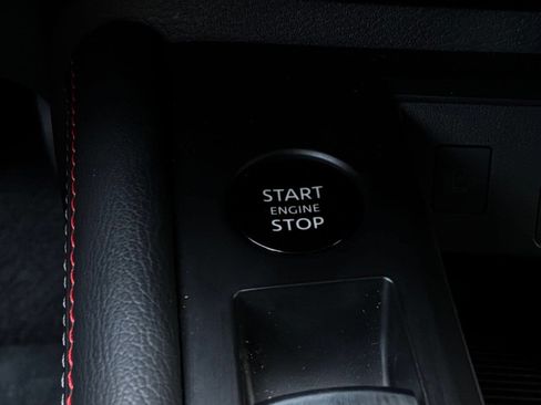 Used 2026 Nissan Kicks SR FWD image 31
