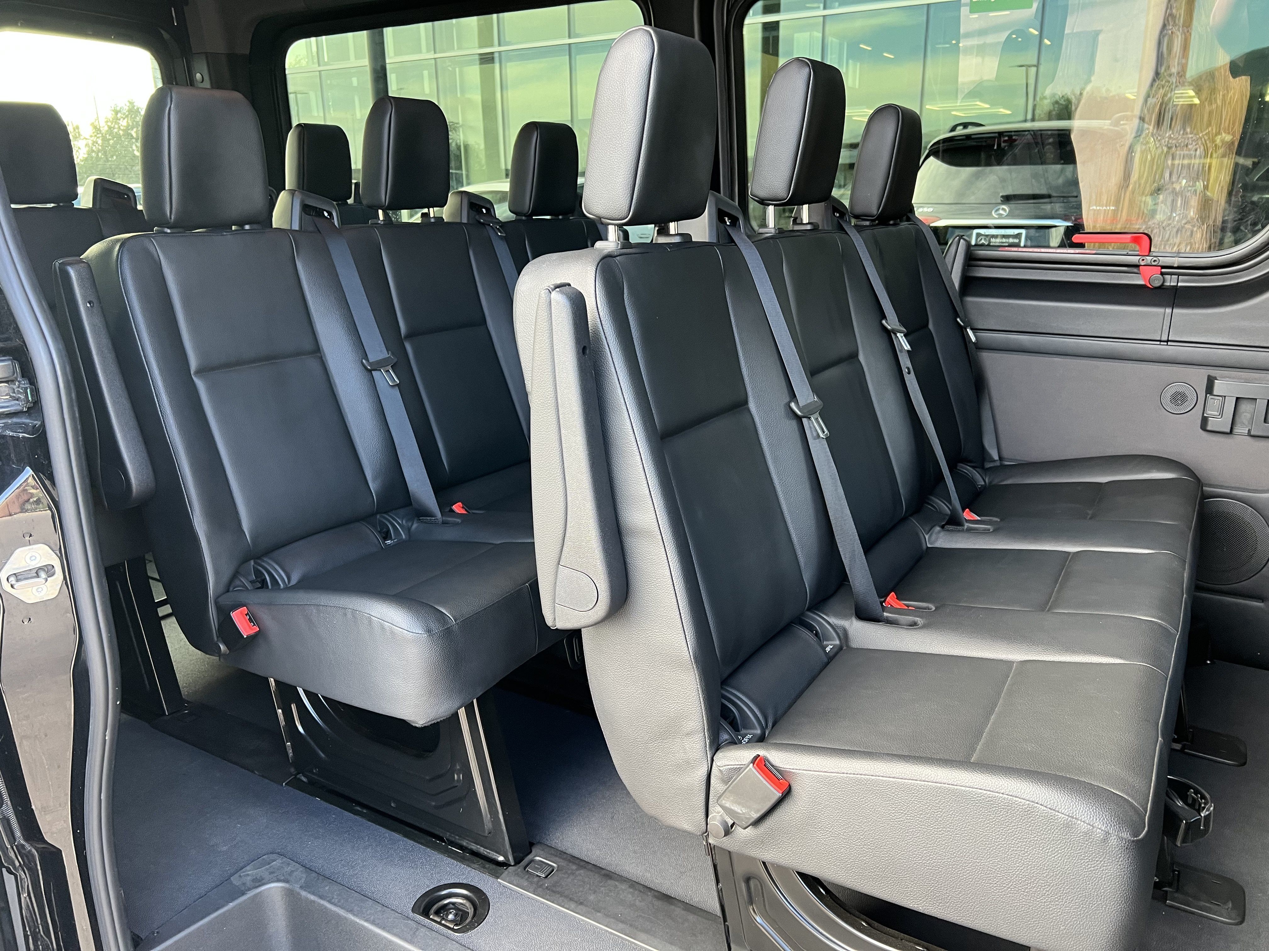 Used 2023 Mercedes-Benz Sprinter 2500 image 19