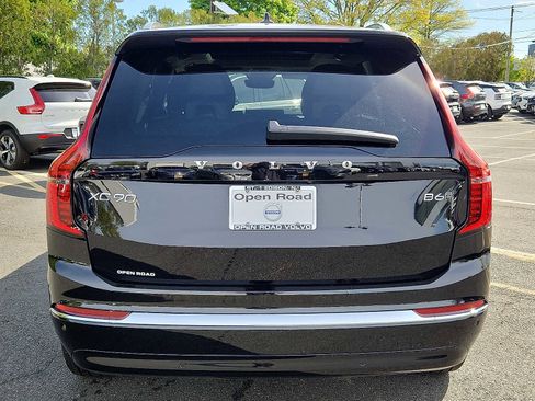 Used 2026 Volvo XC90 B6 Plus w/ Protection Package AWD/4WD image 5