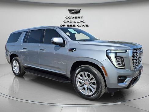 Used 2025 GMC Yukon XL Denali image 1