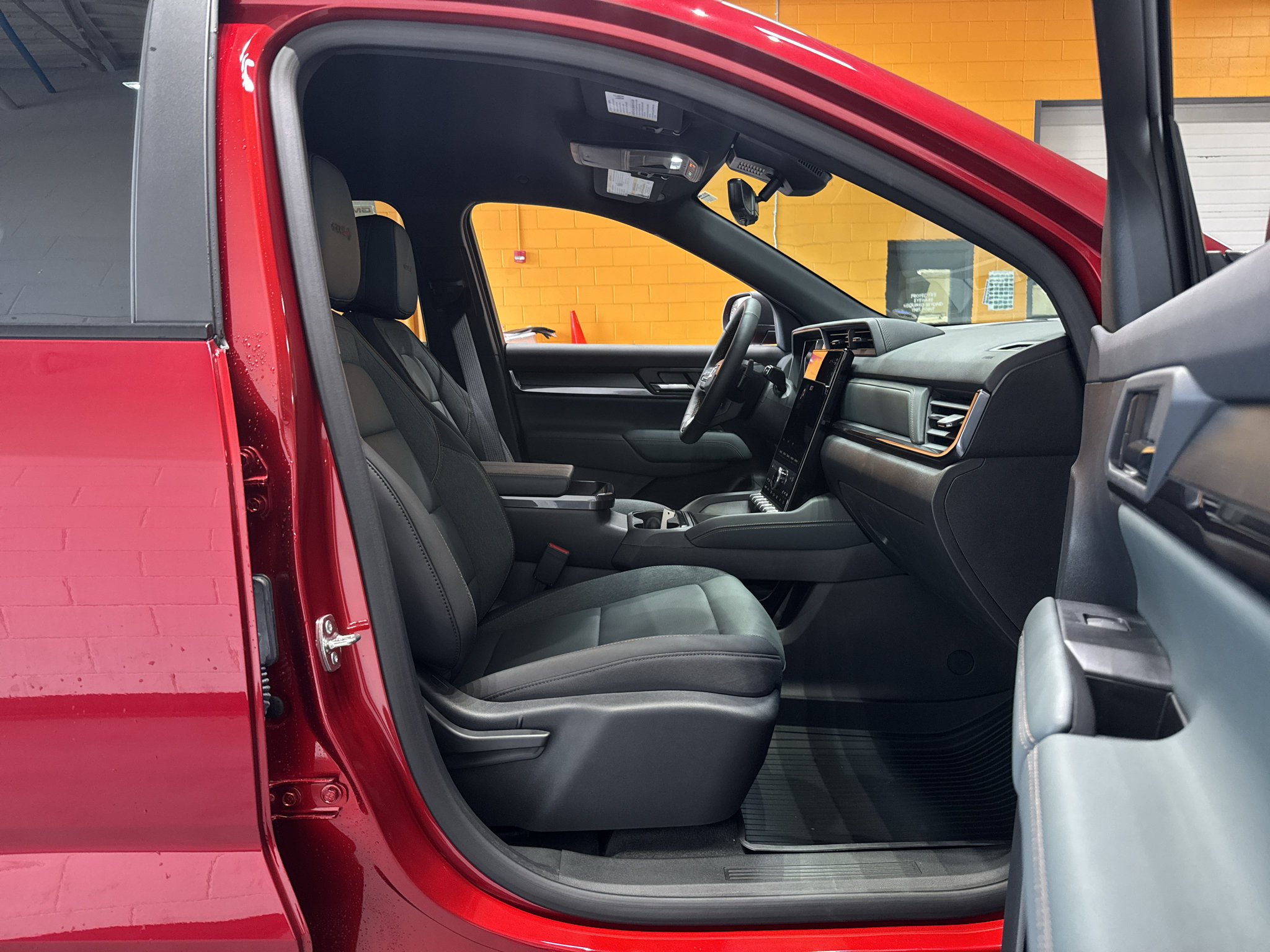 New 2026 GMC Terrain AT4 w/ Technology Package II AWD/4WD image 20