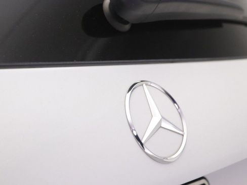 Certified 2022 Mercedes-Benz GLB 250 image 23