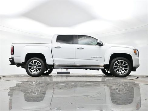Used 2021 GMC Canyon Denali image 28