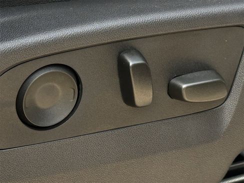 Certified 2024 Chevrolet Silverado 2500 LTZ w/ LTZ Convenience Package image 24