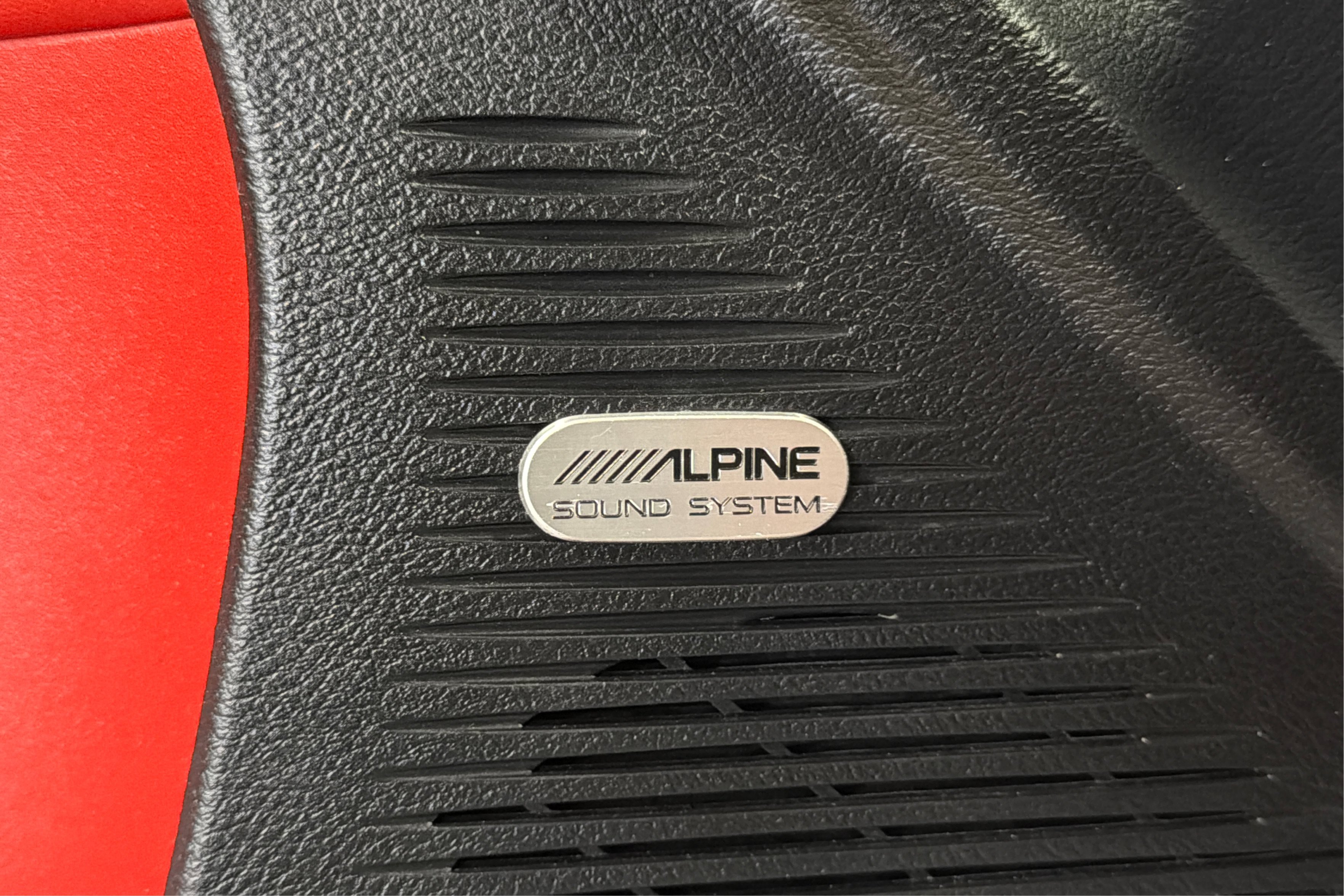Used 2018 Dodge Challenger SXT Plus RWD image 17