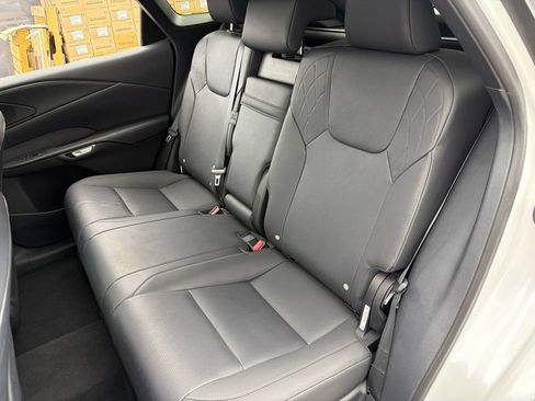 Used 2025 Lexus RX 350 w/ Convenience Package AWD/4WD image 21
