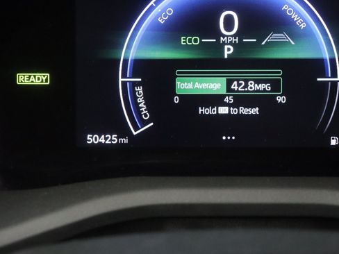 Certified 2025 Toyota Camry LE FWD image 39