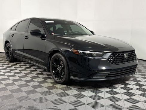 Used 2025 Honda Accord SE image 25