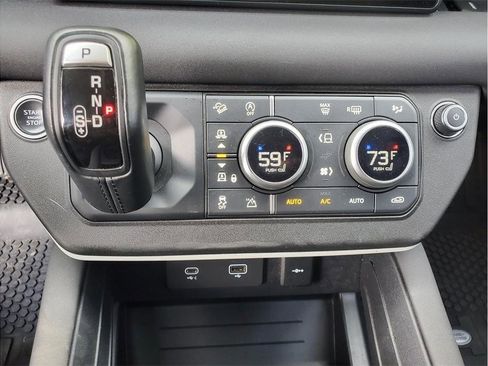 Used 2020 Land Rover Defender 110 SE AWD/4WD image 41