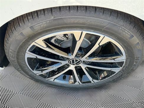 New 2025 Volkswagen Jetta Sport image 29
