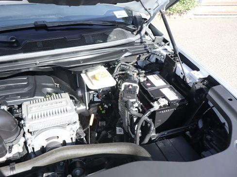 Used 2023 Jeep Wagoneer 4WD w/ Premium Group I image 12