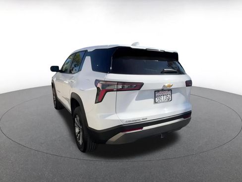 Used 2025 Chevrolet Equinox LT image 11