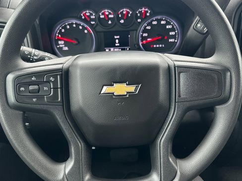 Used 2022 Chevrolet Silverado 1500 Custom image 21