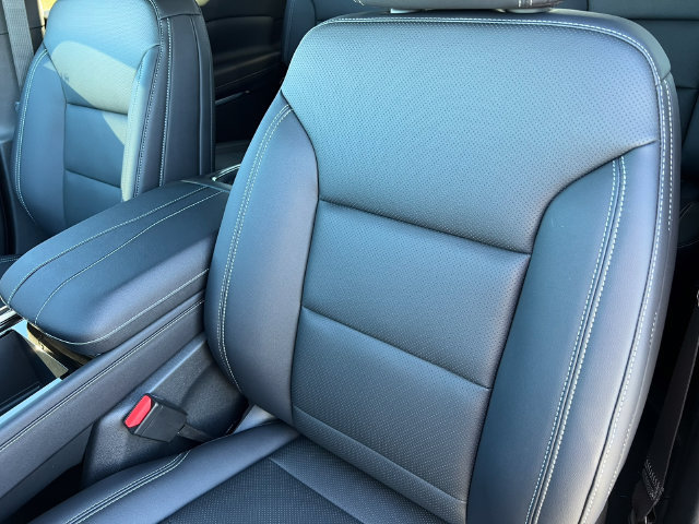 New 2027 Chevrolet Traverse LT AWD/4WD image 12