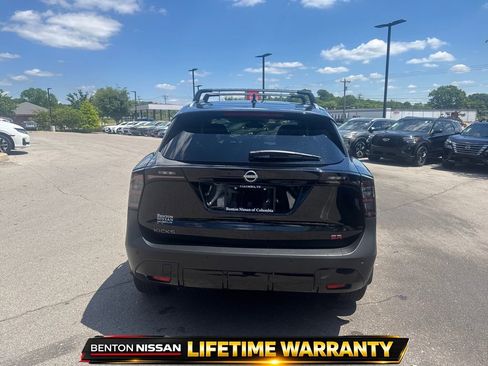 Used 2025 Nissan Kicks SR FWD image 7
