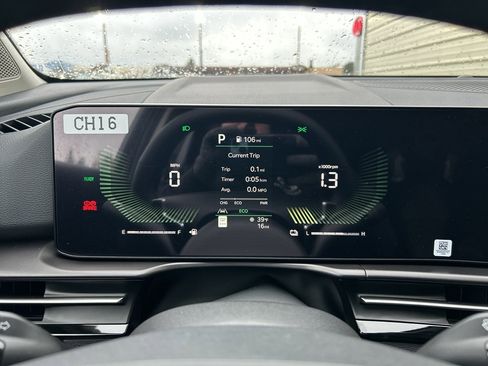 New 2026 Kia Sportage AWD Hybrid image 25