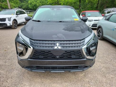 Used 2022 Mitsubishi Eclipse Cross LE FWD image 2