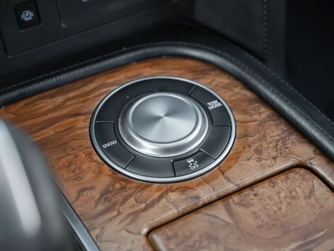 Used 2021 Nissan Armada SL w/ Captain's Chairs Package image 37