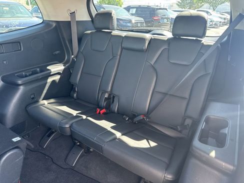 Used 2025 Kia Telluride S AWD/4WD image 13