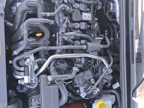 New 2026 Nissan Sentra SR w/ Floor Mat Package FWD image 28