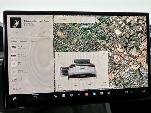 Used 2023 Tesla Model X image 24