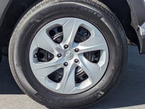 Used 2024 Toyota RAV4 LE image 13