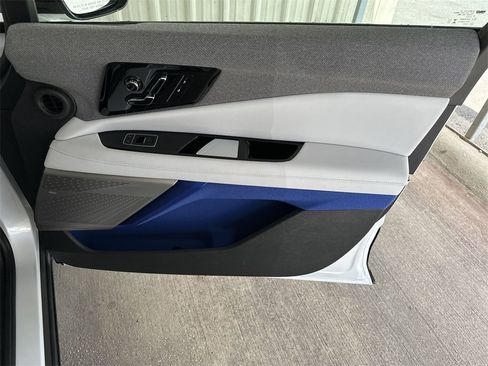 New 2025 Cadillac Optiq Sport 1 image 34