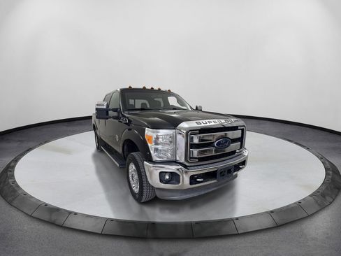 Used 2013 Ford F250 Lariat w/ Lariat Ultimate Pkg AWD/4WD image 3