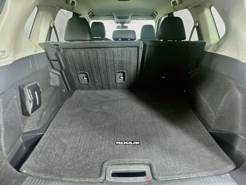 Used 2023 Nissan Rogue SV AWD/4WD image 27