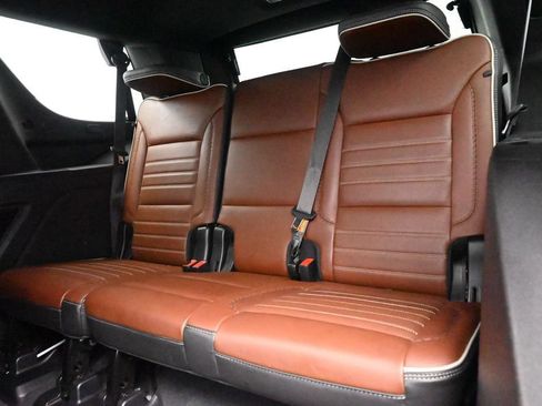 Used 2023 GMC Yukon Denali Ultimate AWD/4WD image 18
