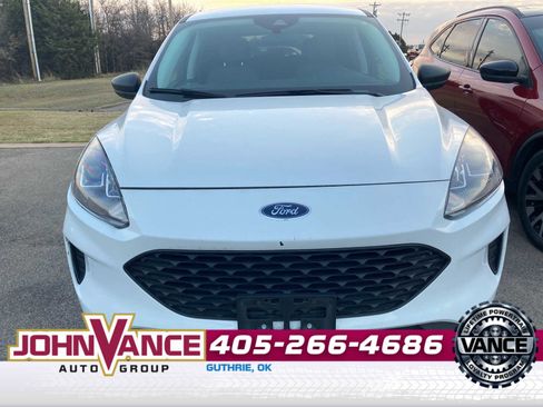 Used 2022 Ford Escape S image 10