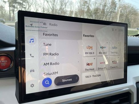 Used 2024 Toyota Tacoma TRD Sport image 27