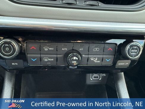 Used 2023 Jeep Compass Limited image 17