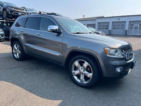Used 2011 Jeep Grand Cherokee Overland Summit AWD/4WD image 7