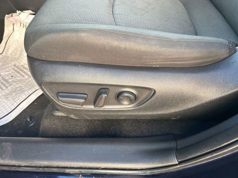 Used 2022 Toyota RAV4 XLE image 12