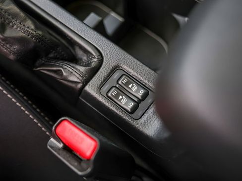 Used 2013 Subaru Crosstrek 2.0i Premium image 22