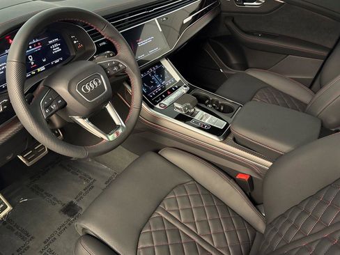 New 2026 Audi SQ8 Prestige image 9