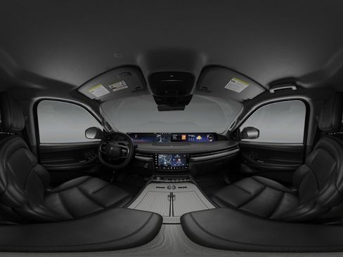 New 2026 Lincoln Navigator L Premier image 8