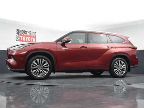 Used 2021 Toyota Highlander Platinum image 40