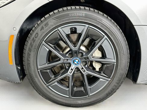 Used 2024 BMW i4 xDrive40i AWD/4WD image 11