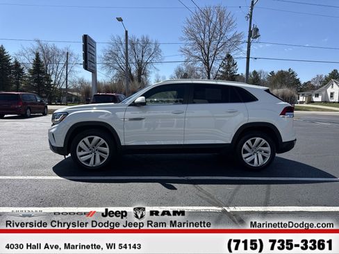 Used 2021 Volkswagen Atlas Cross Sport SE w/ Panoramic Sunroof Package AWD/4WD image 5