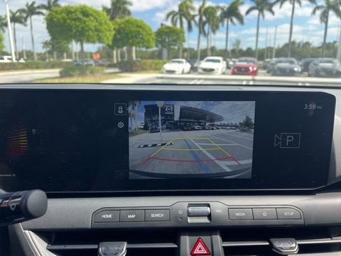 Used 2025 Kia K4 LX image 37