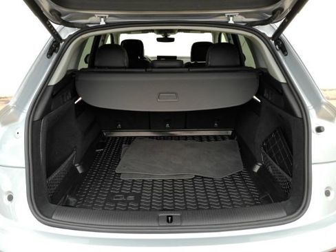 Used 2024 Audi Q5 2.0T Premium image 30