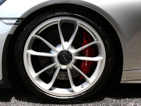 Used 2018 Porsche 911 GT3 w/ Sport Chrono Package RWD image 18