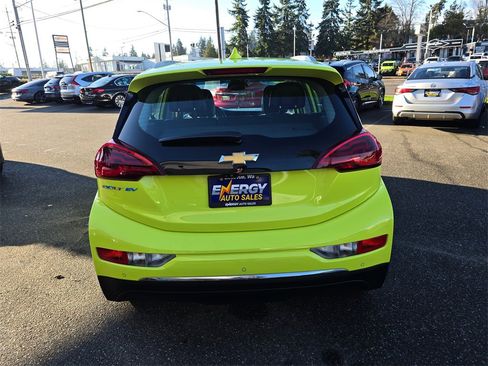 Used 2019 Chevrolet Bolt Premier w/ Infotainment Package image 4