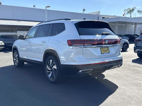 New 2026 Volkswagen Atlas SE image 3