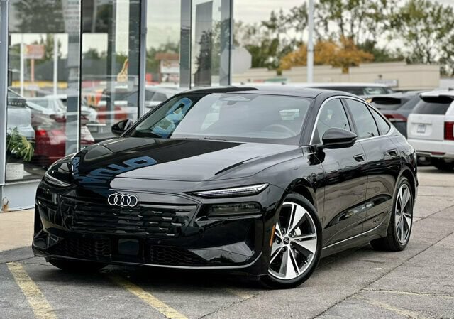 Used 2025 Audi A6 e-tron Prestige AWD/4WD image 34