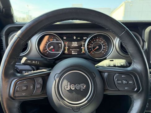 Used 2020 Jeep Wrangler Unlimited Sport image 31